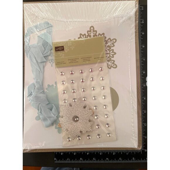 Stampin Up! Festive Flurry Ornament Kit 135813 - Picture 3 of 3